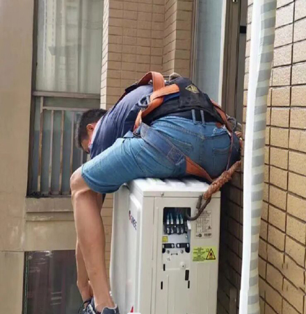 新巴尔虎右空调移机